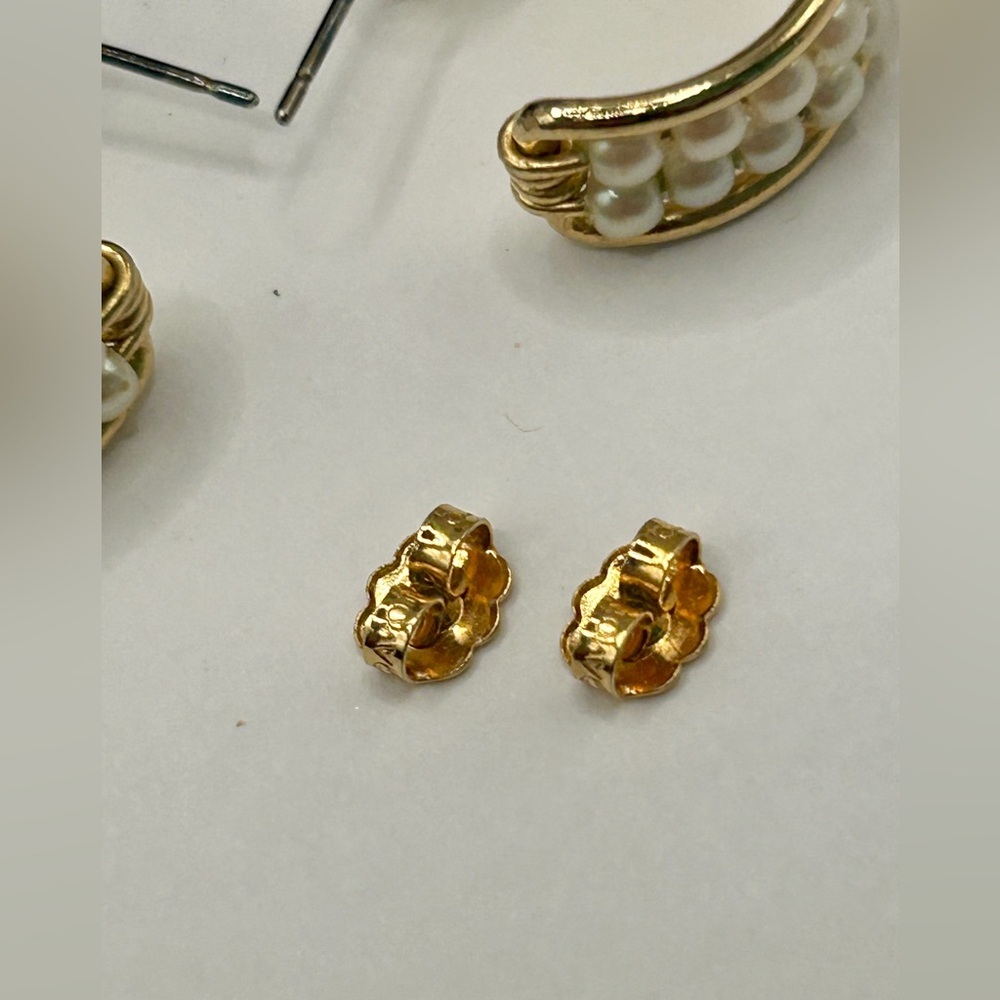 Avon Gold and Pearl Accent Earrings​ - Picture 7 of 9